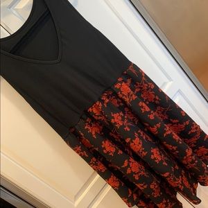 SHEIN curve Black and Red Floral Dress tiered skirt. Belt loops. No belt. Sz 3XL